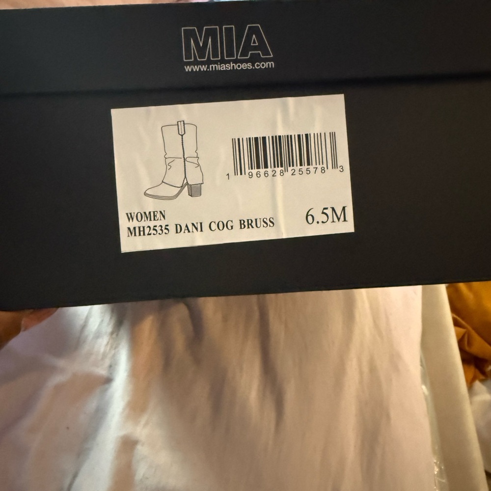 MIA Women's Dani Cog Brass Boots